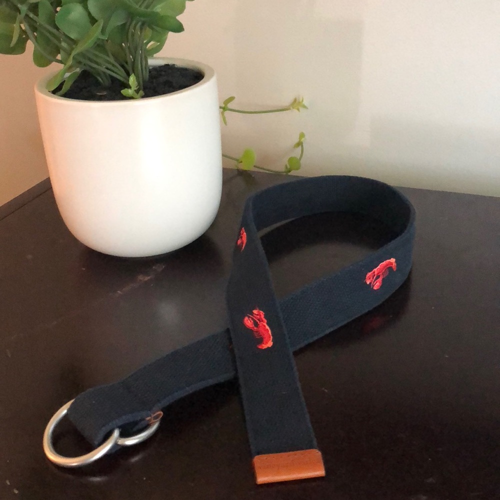 Vineyard Vines belt